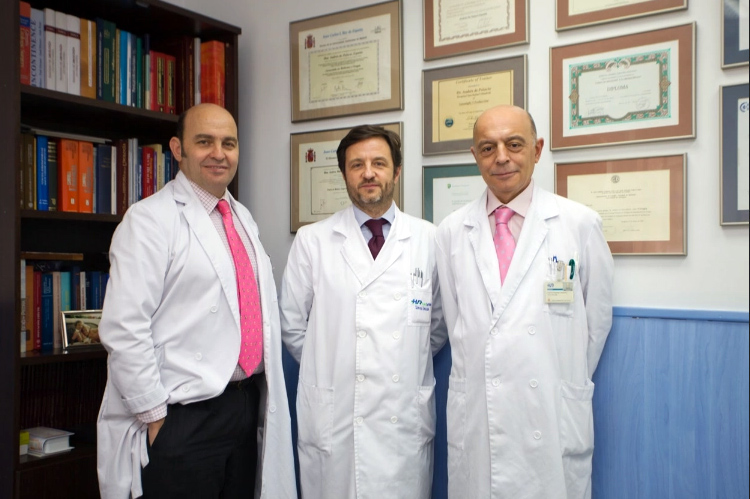 Doctores Fernando González-Chamorro, Andrés de Palacio España y Eldiberto Manuel Fernández Fernández